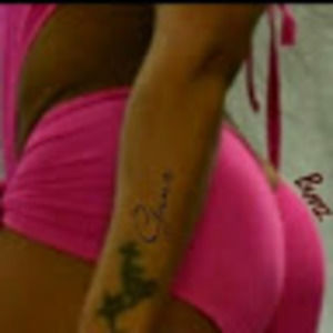 Meet your Posher, Vivian